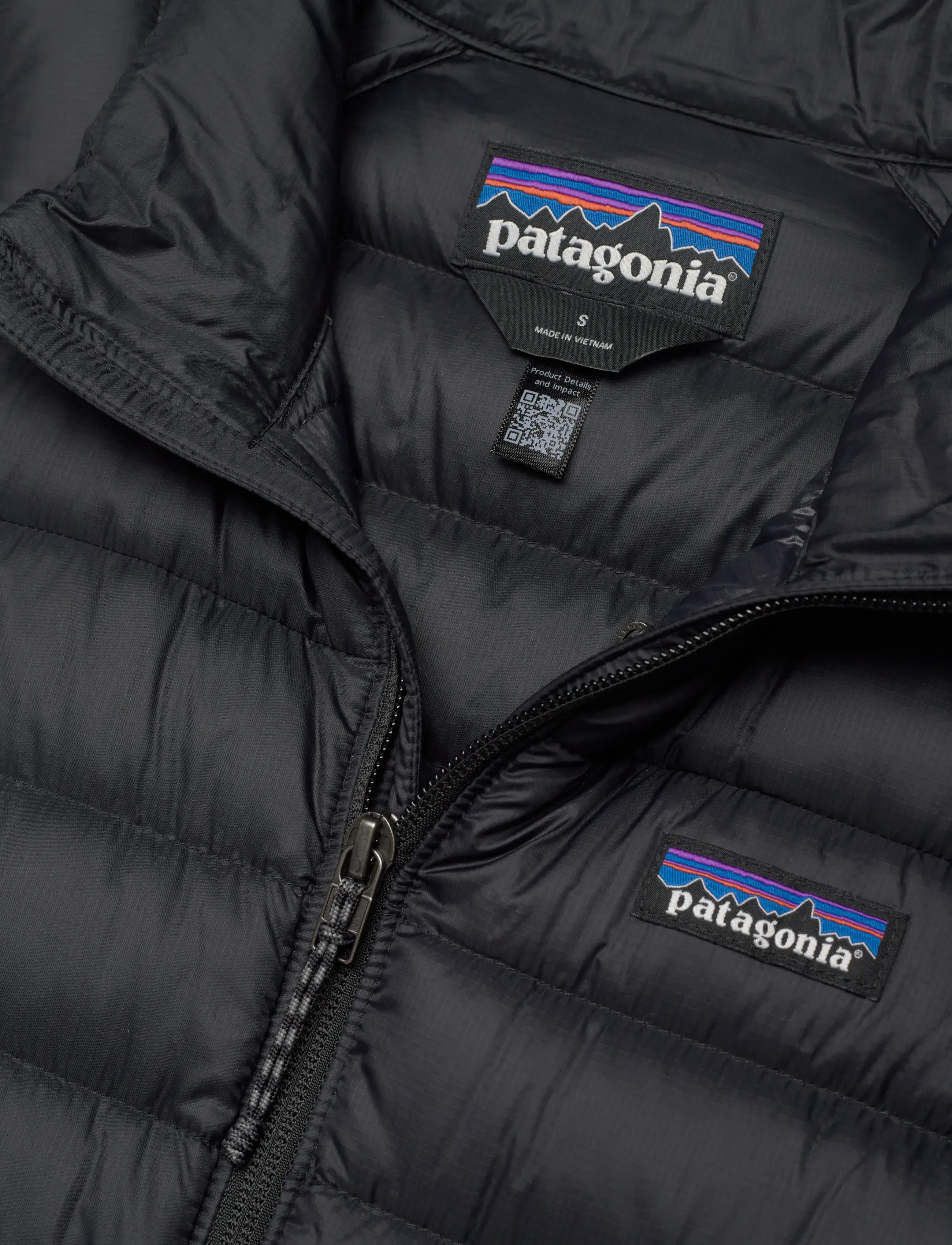Patagonia - Down Sweater Vest - ytterkläder - black - 2