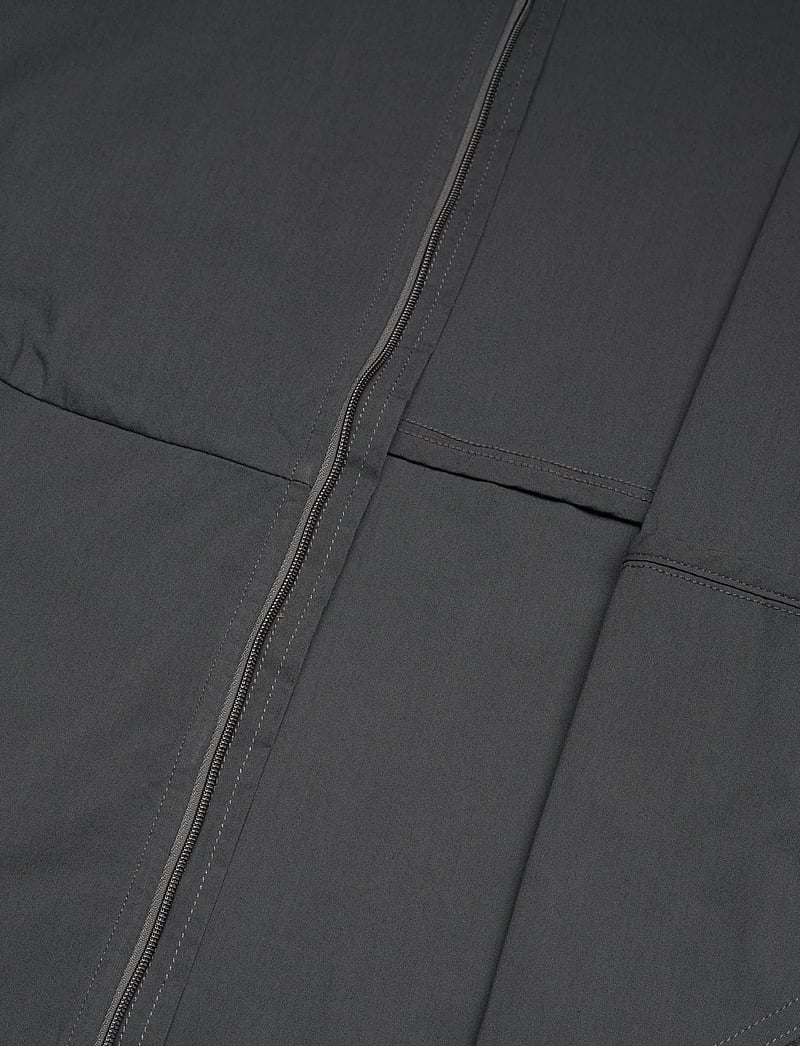 Patagonia - M's Nomader Jkt - outdoor jackets - forge grey - 4