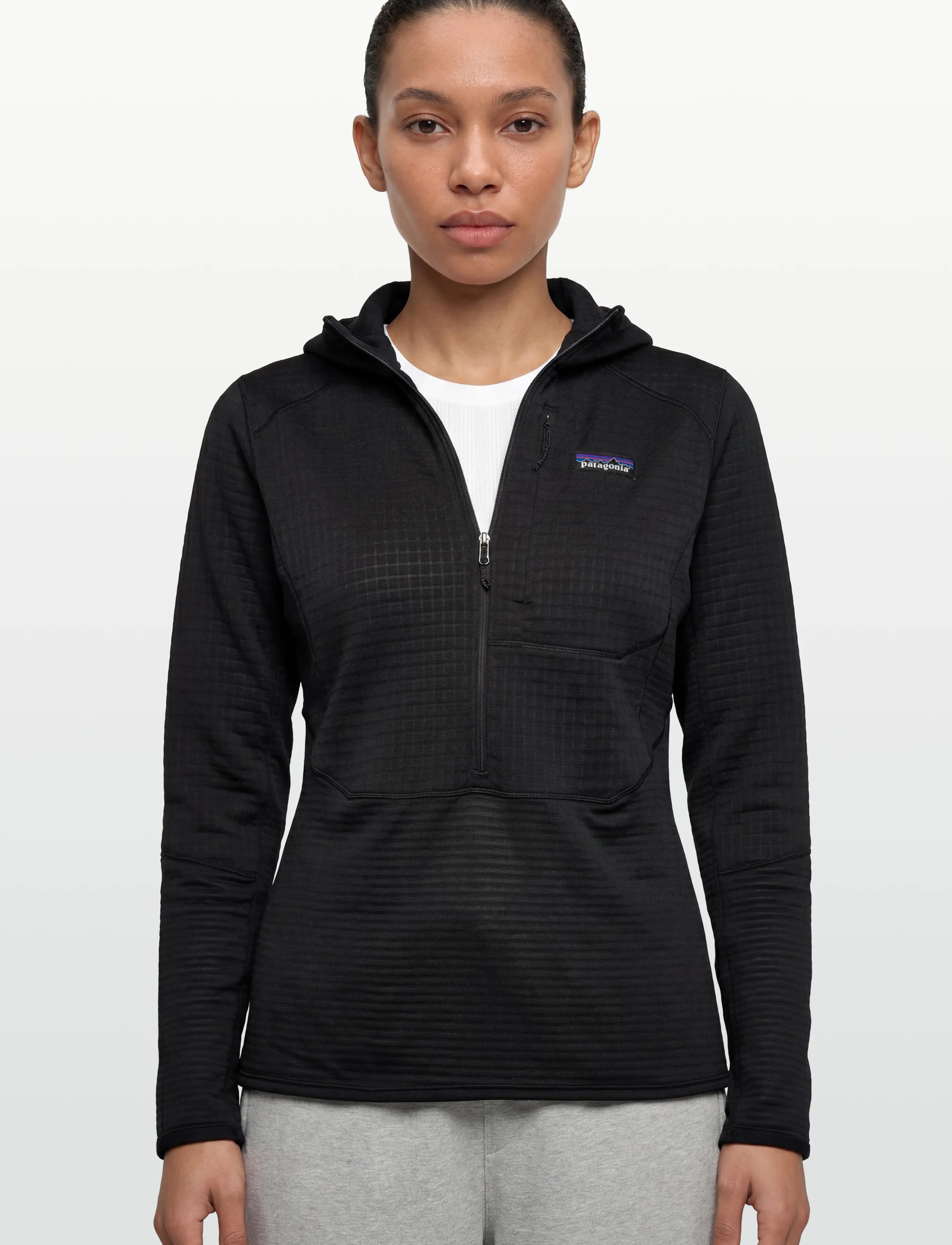 W's R1 P/O Hoody 2