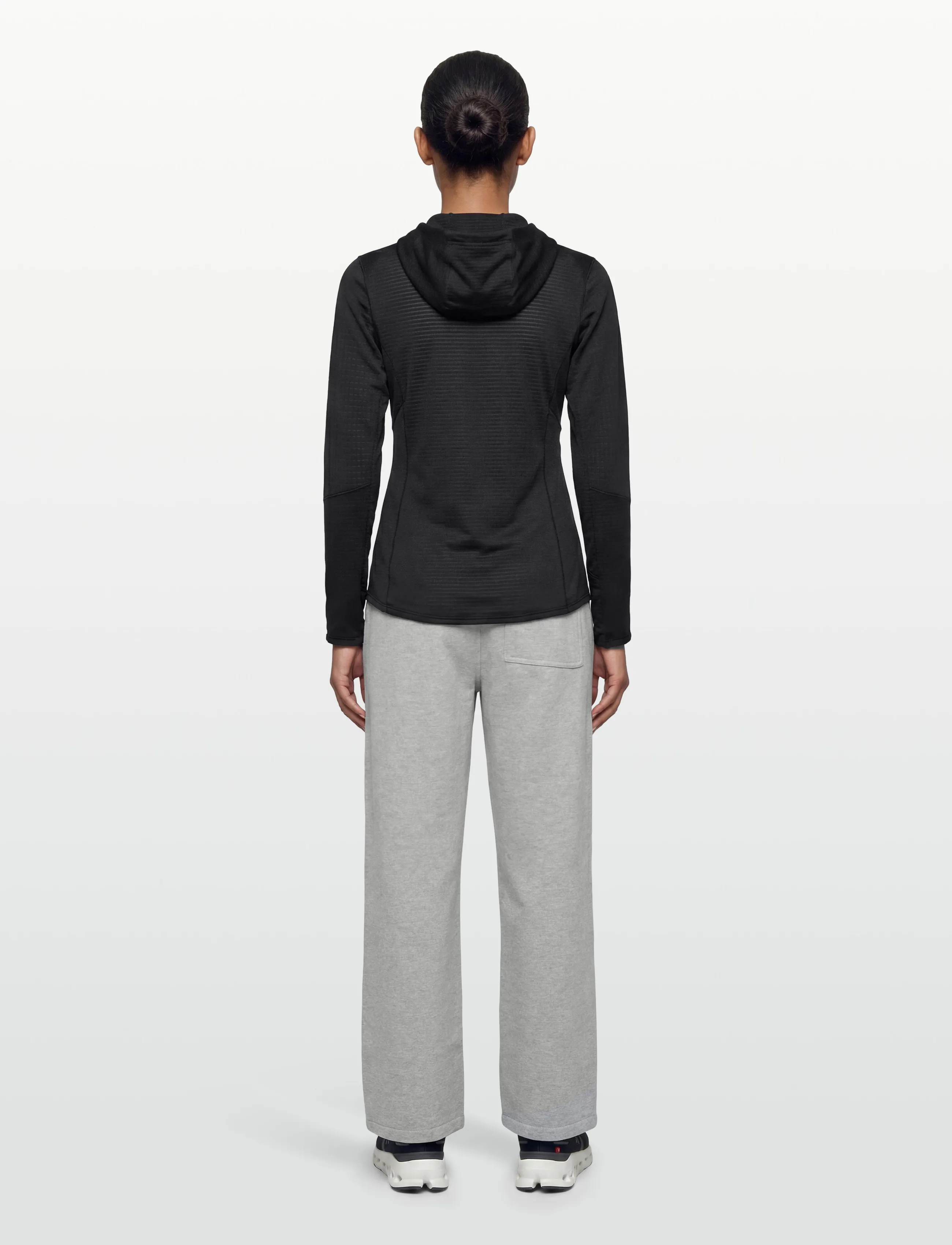 W's R1 P/O Hoody 3