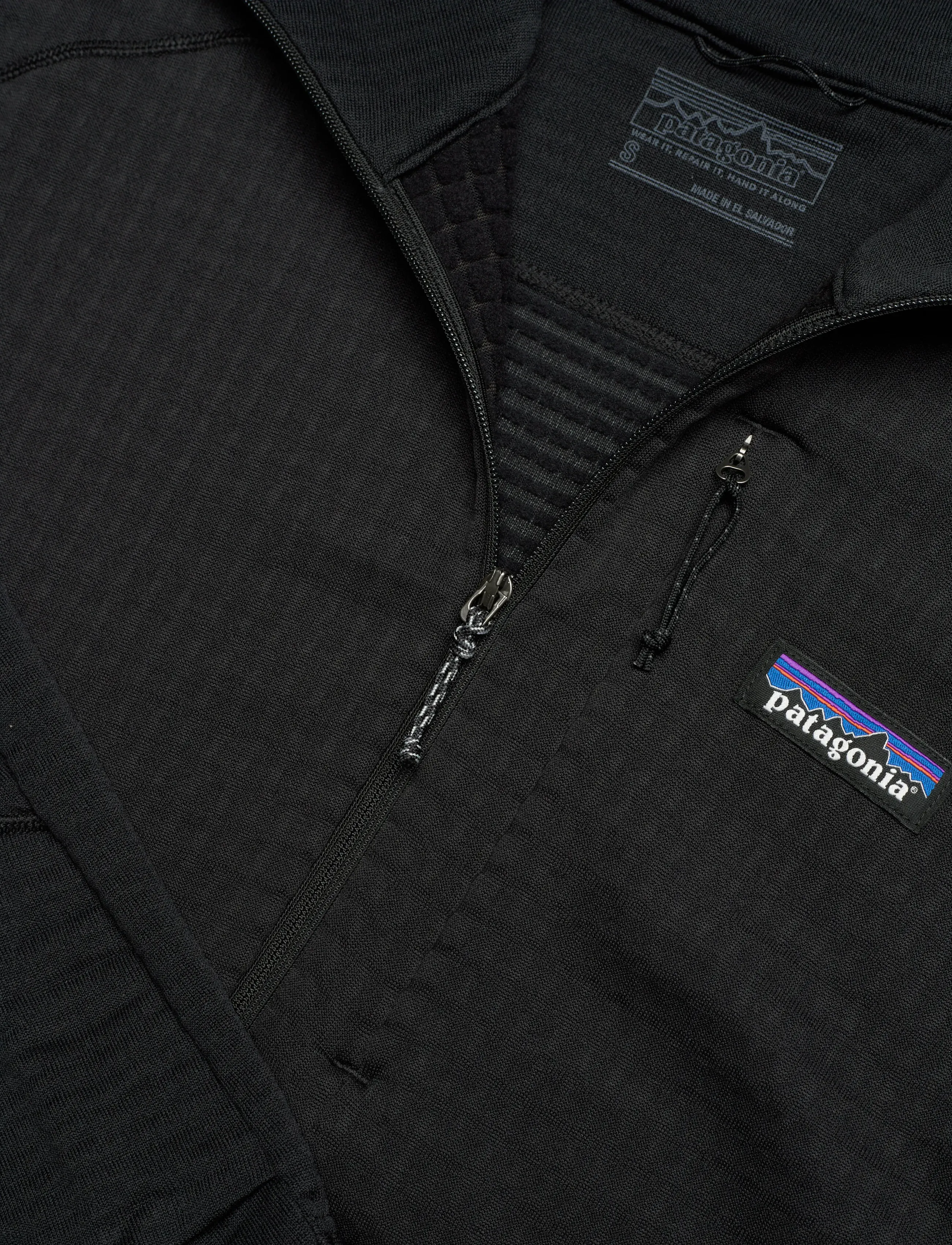 Patagonia - W's R1 P/O Hoody - overshirts - black - 5