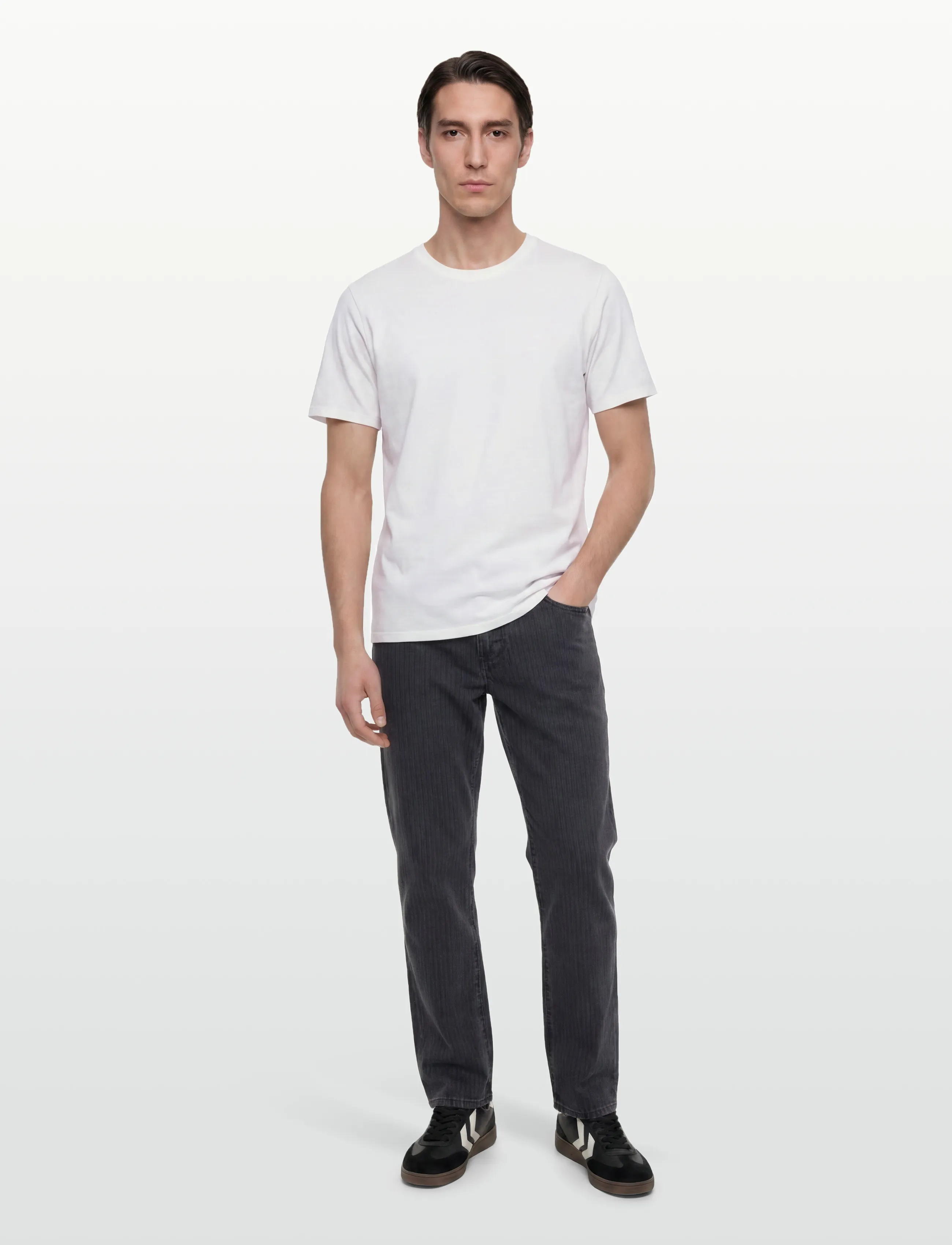 Patagonia M's Daily Tee - T-shirts - BIRCH WHITE / white