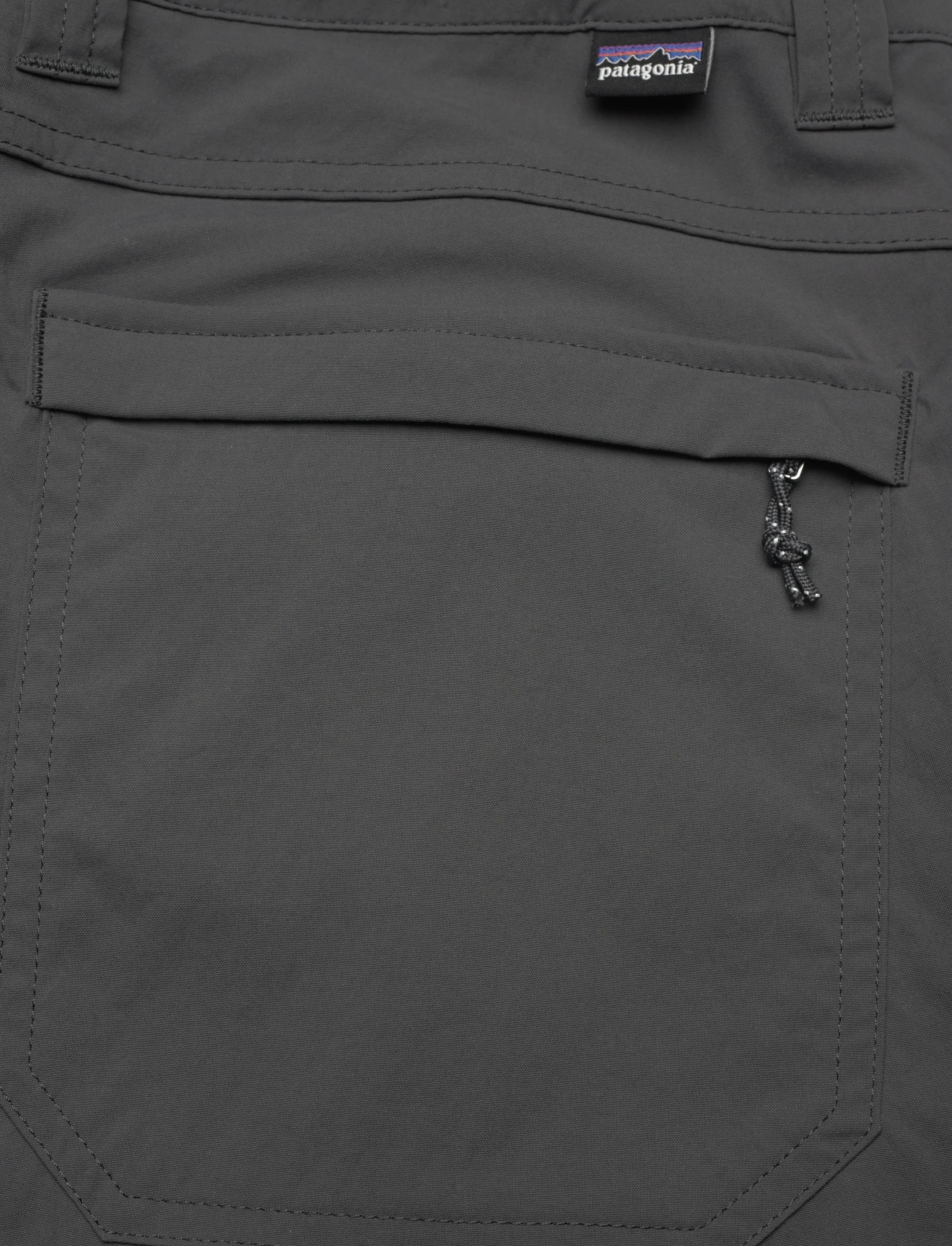 Patagonia - M's Quandary Pants - Reg - forge grey - 4