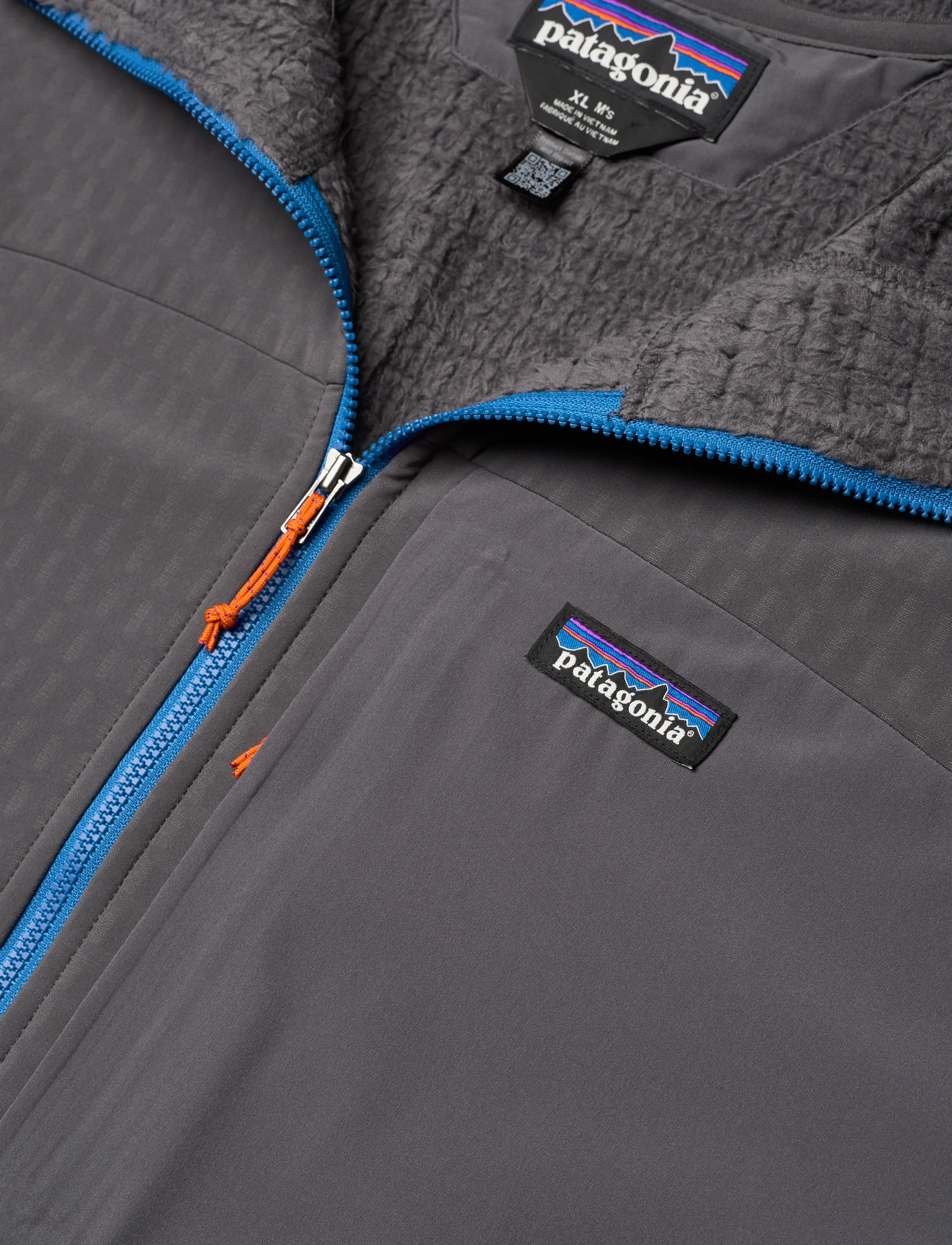 Patagonia - M's R2 TechFace Jkt - forge grey - 2