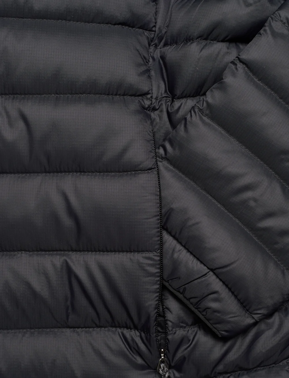 Patagonia - W's Down Sweater - sulejoped ja voodriga joped - black - 3