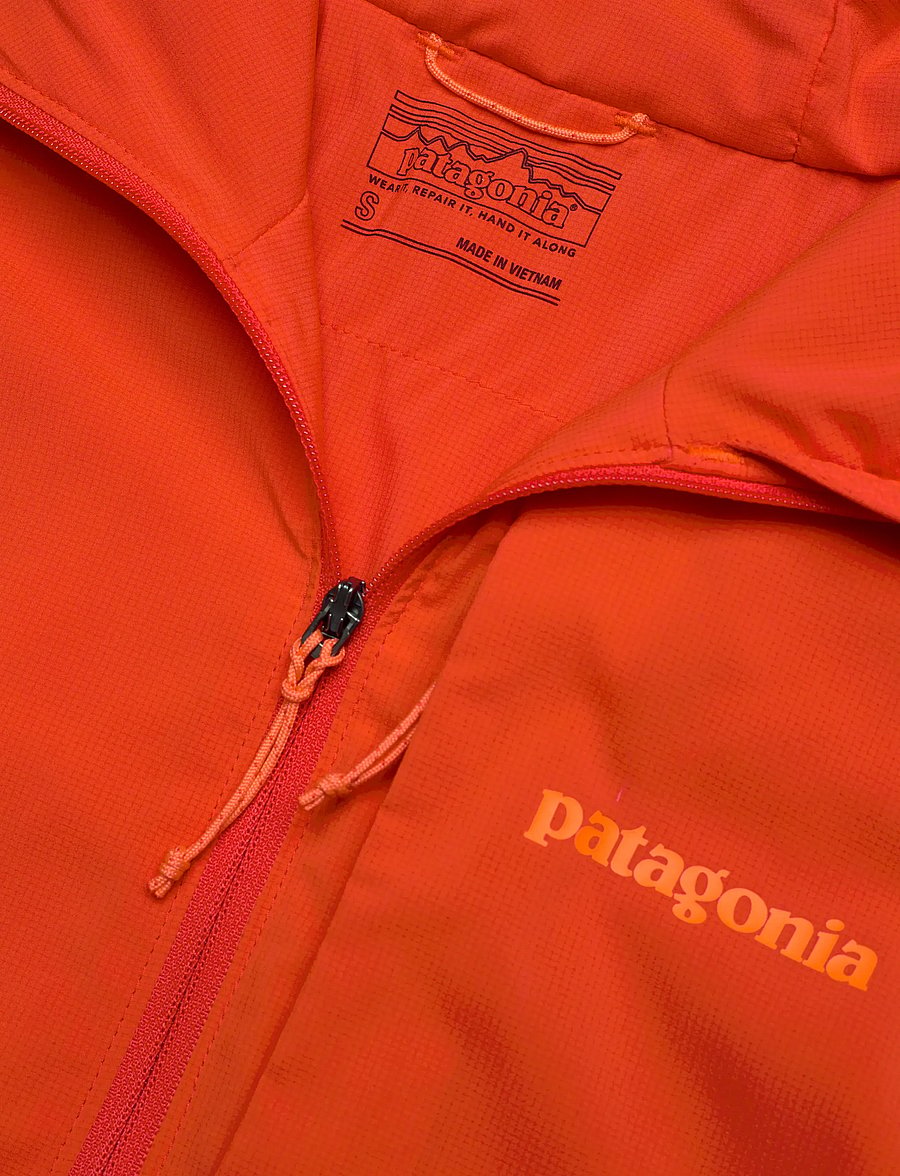 Patagonia - W's Nano-Air Ultralight Full-Zip Hoody - vestes outdoor - sizzle red - 2