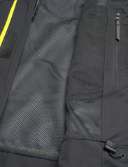 Peak Performance - M Vibe 95 Jacket-TREK YELLOW-BLACK - outdoor & rain jackets - trek yellow - 4
