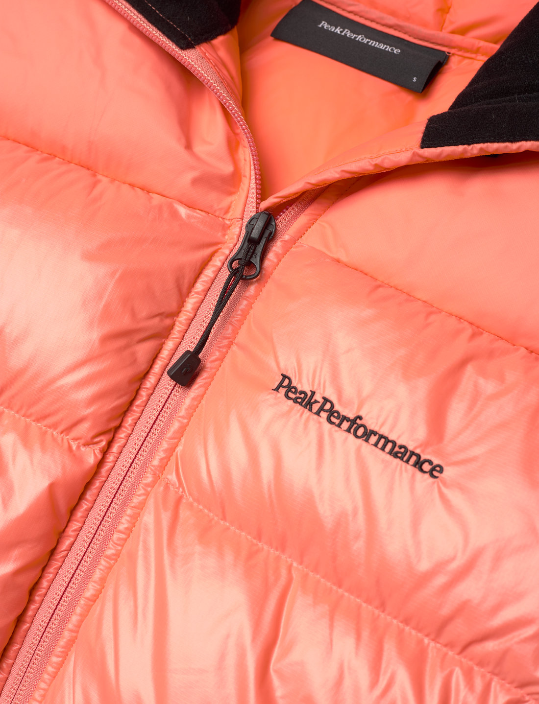 Peak Performance W Frost Glacier Down H J light Orange jackets