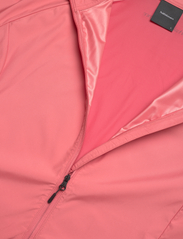 Peak Performance - W Wind Jacket - kurtka przeciwwiatrowa - trek pink - 2