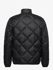 Peak Performance - M Mount Down Liner Jacket-BLACK - vårjackor - black - 1