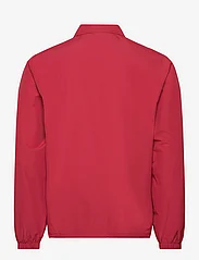 Peak Performance - M 2L Coach Jacket - spring jackets - softer red - 1