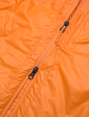 Peak Performance - M Radiance Hood Jacket - padded jackets - orange flare - 3