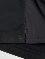 Peak Performance - M Windstopper Vest-BLACK - sports jackets - black - 3