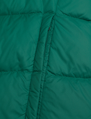 Peak Performance - M Frost Explorer Vest - jakker og regnjakker - green ivy - 3