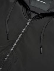 Peak Performance - W Stella Jacket - winter jacket - black - 4