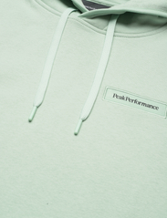 Peak Performance - W Logo Hood Sweatshirt - mellanlager - delta green - 2