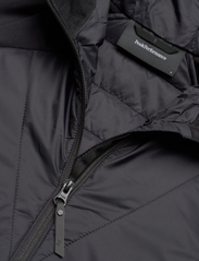 Peak Performance - W Insulated Hybrid Hood-BLACK - spring jackets - black - 2