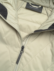 Peak Performance - W Insulated Liner Hood - winter jacket - limit green - 2