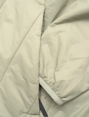 Peak Performance - W Insulated Liner Hood - Žieminės striukės - limit green - 3