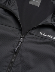 Peak Performance - W Lightweight Wind Jacket-BLACK - vēja necaurlaidīgas jakas - black - 2