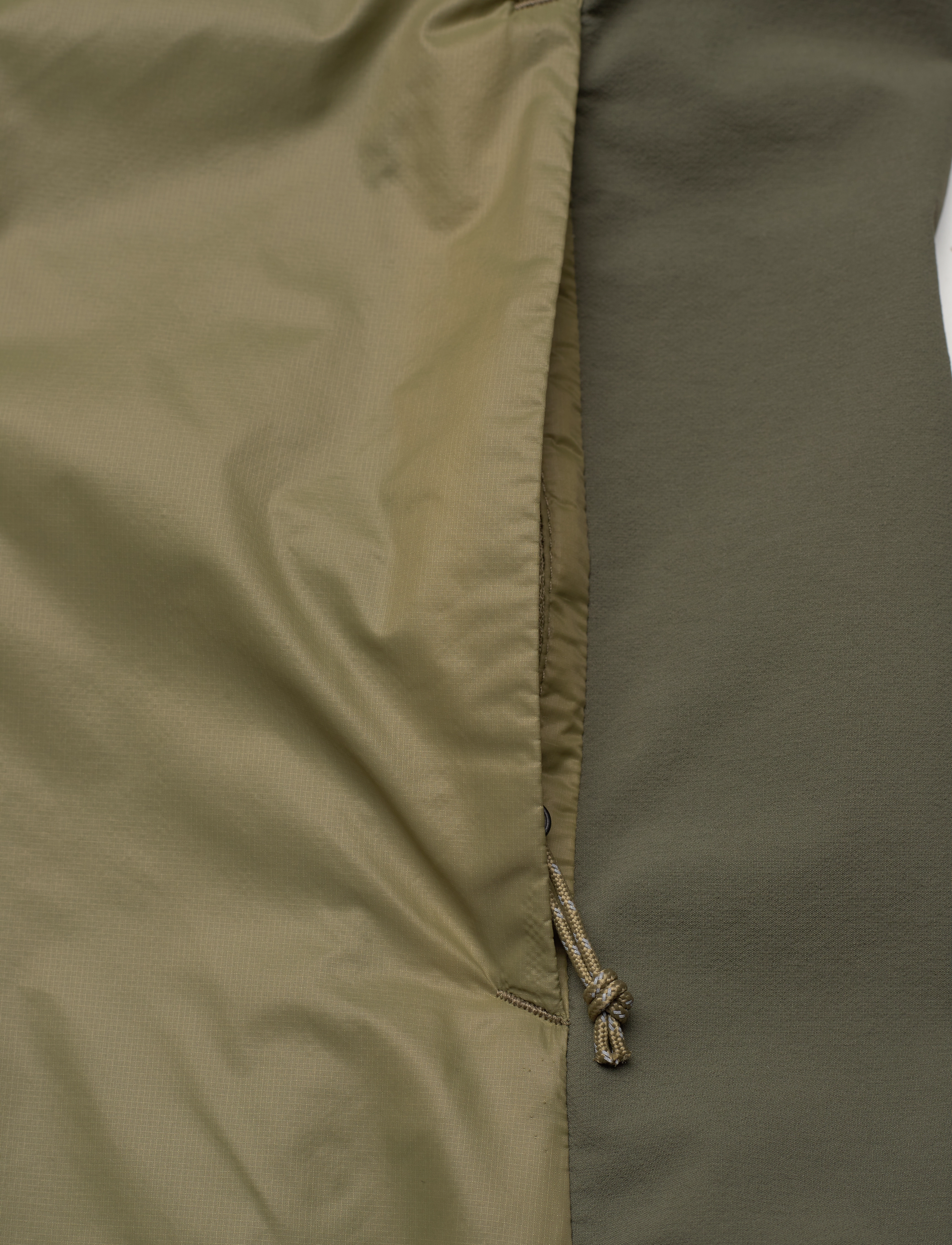 Peak Performance - W Radiance Hybrid Vest - veste - snap green/olive extreme/pine needl - 3