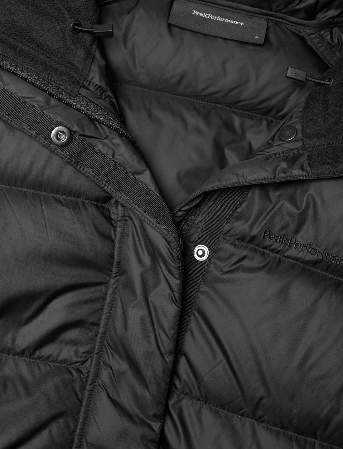 Peak Performance W Frost Down Coat 450 . Buy Padded Coats from Peak Performance online at Boozt . Fast delivery and easy returns