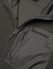 Peak Performance - M Pile Vest - outdoor & rain jackets - olive extreme - 2