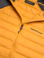 Peak Performance - M Down Hybrid Hood Jacket - wiosenne kurtki - blaze tundra - 2