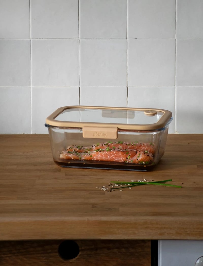 Pebbly - Pebbly rectangular glass canister with glass lid and vacuum cap - 1900 ml - nach preis einkaufen - clear - 3