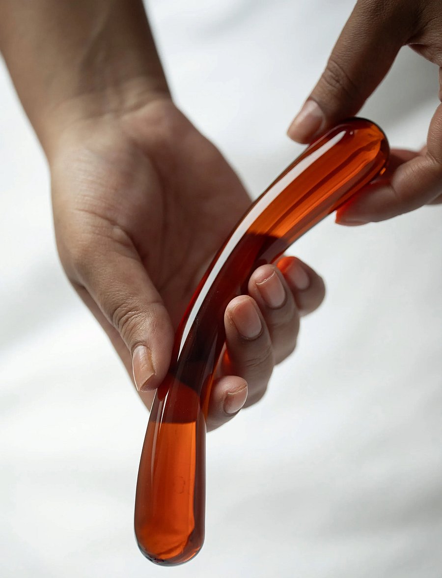Peech - Amber Glass Dildo - sex & intimacy - amber - 4