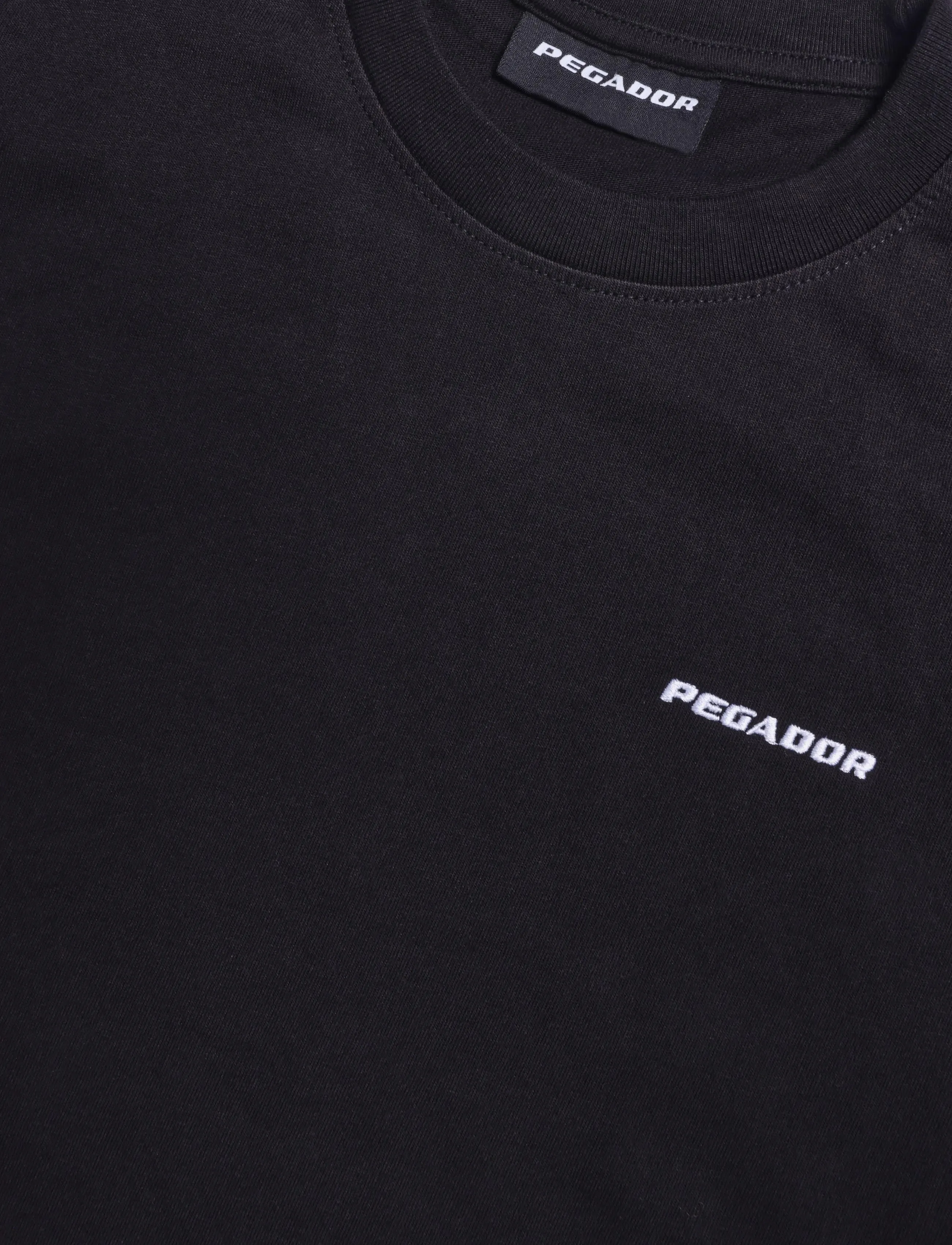 Pegador - Logo Slim Tee - kurzärmelige t-shirts - washed black white - 2