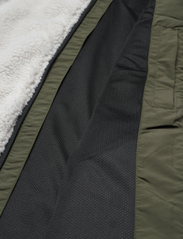 Penfield - P Bear Borg Zip Thru Angled Pocket Jacket - vahekihina kantavad jakid - silver birch - 3