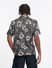 Penfield - Hawaiian Print S/S Shirt - kurzarmhemden - black - 3