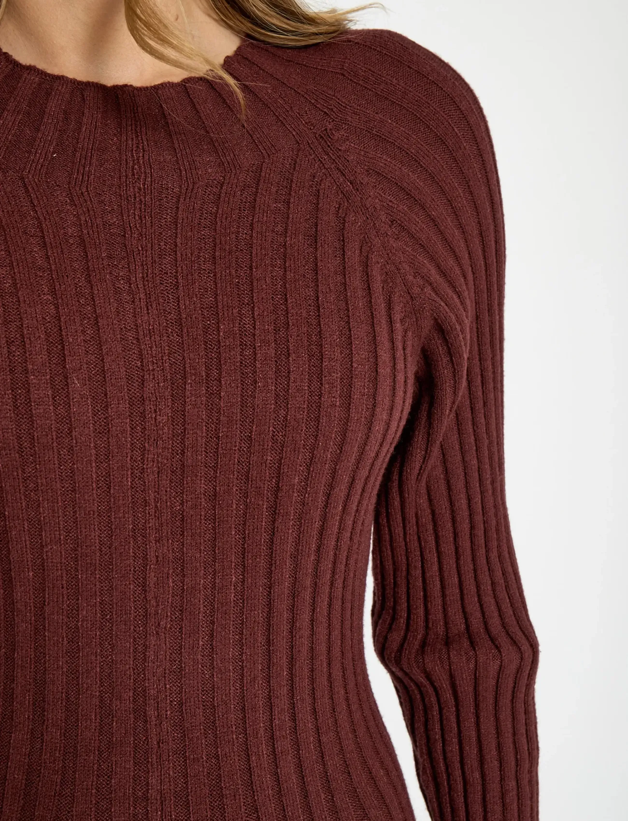 Peppercorn - PCAnna Rib Over Knee Dress - strikkjoler - madder brown - 4