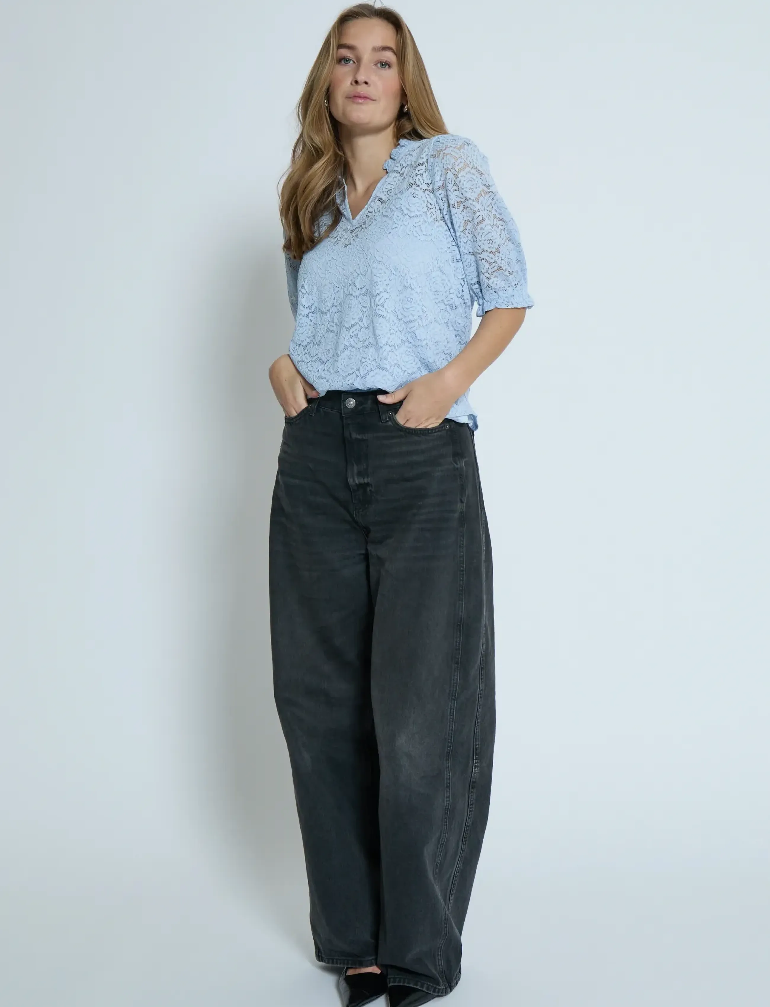 Peppercorn - PCKaroline Lace Blouse - faded denim - 3