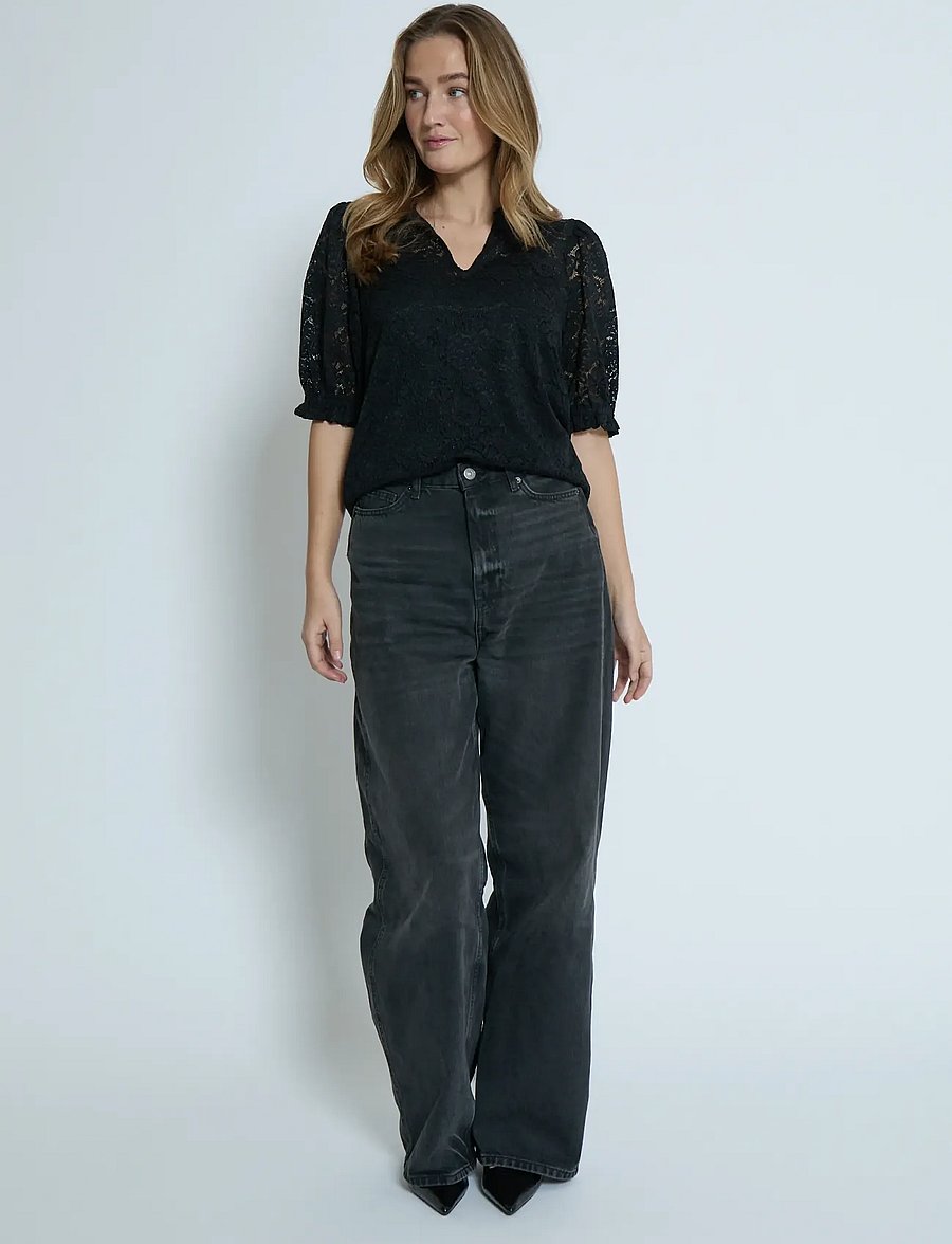 Peppercorn - PCKaroline Lace Blouse - kurzärmelige blusen - sort - 3