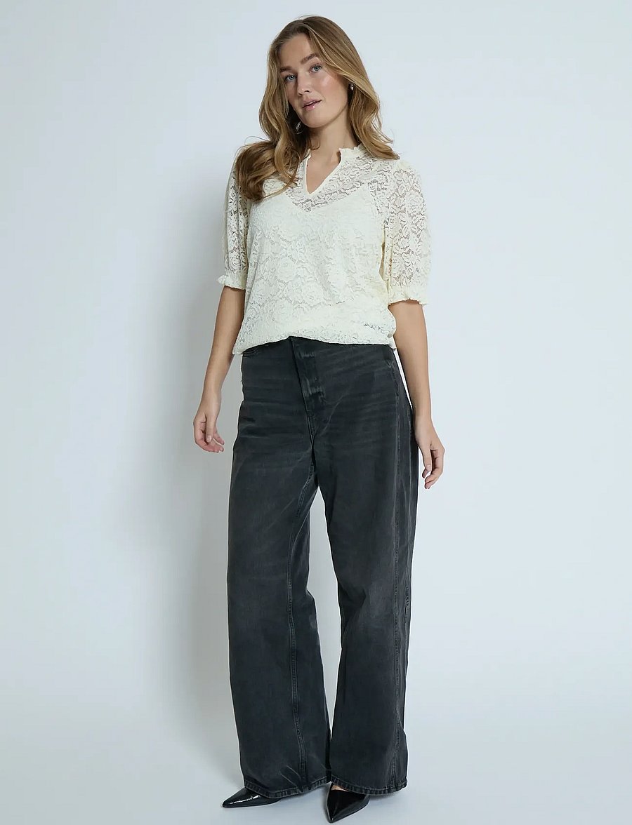 Peppercorn - PCKaroline Lace Blouse - kurzärmelige blusen - white peony - 3