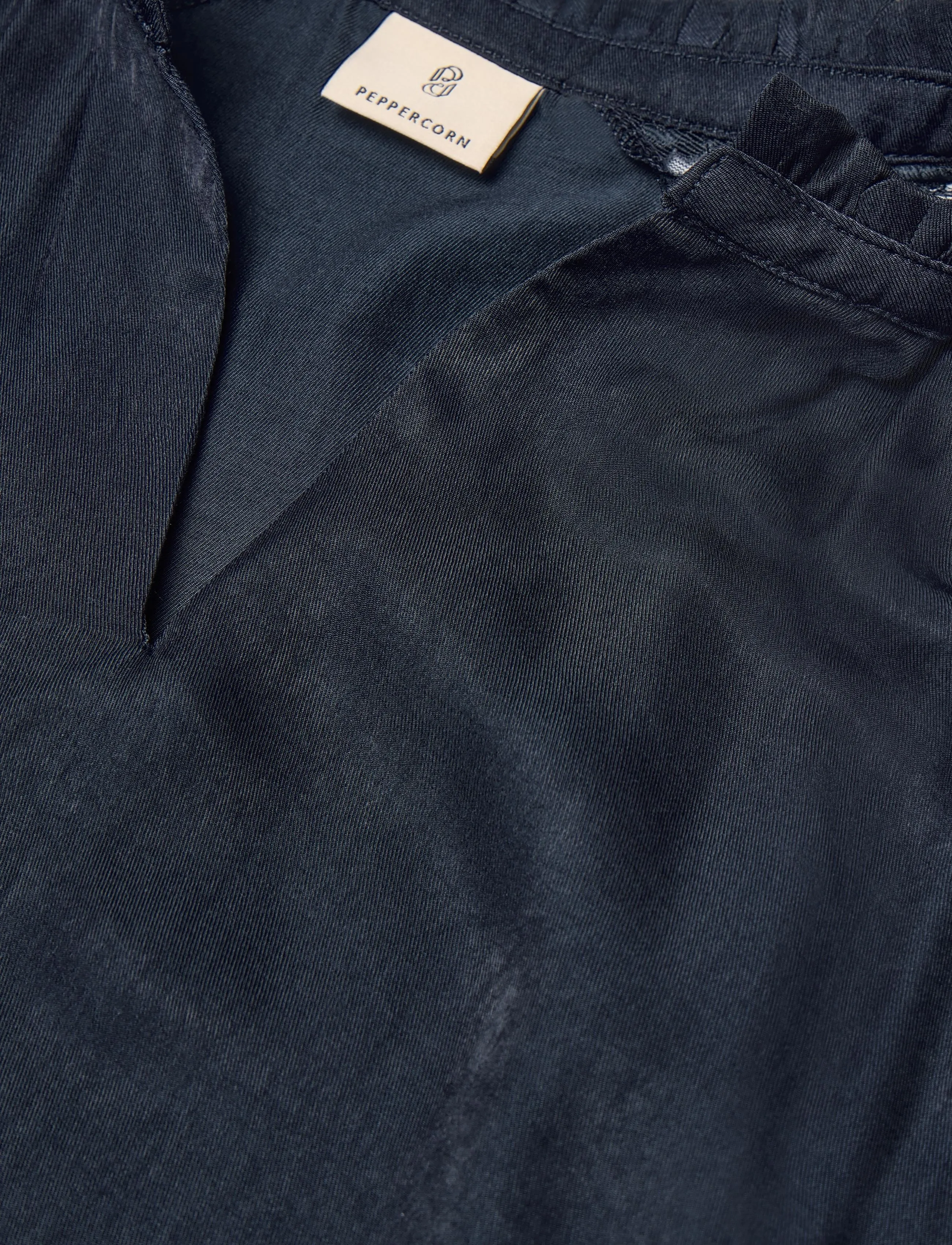 Peppercorn - PCKia Top - kurzämlige blusen - navy - 2