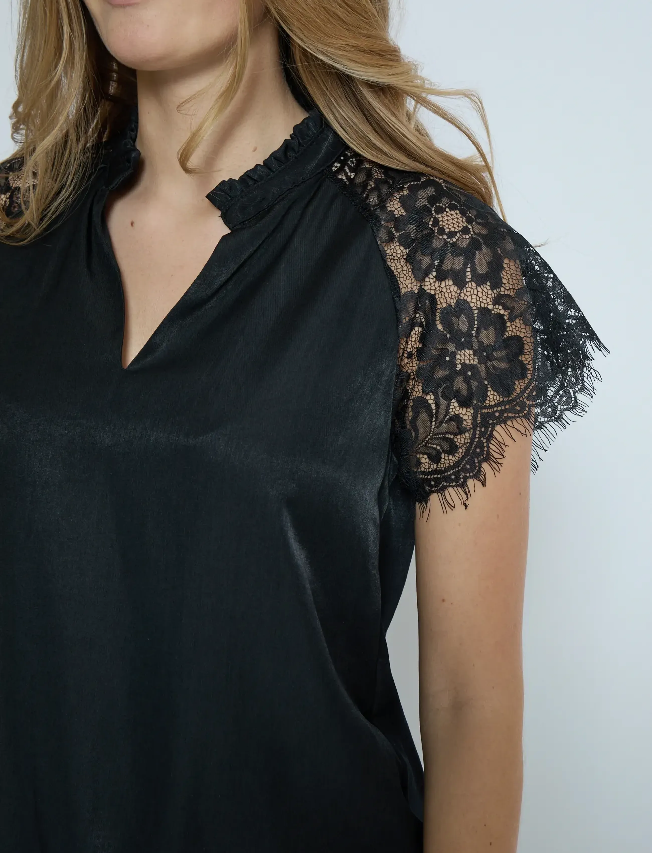 Peppercorn - PCKia Top - kortärmade blusar - sort - 5
