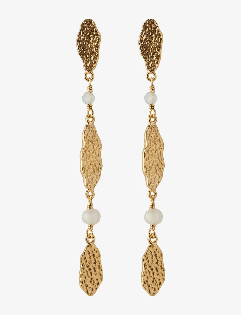 Dreams about earrings discount