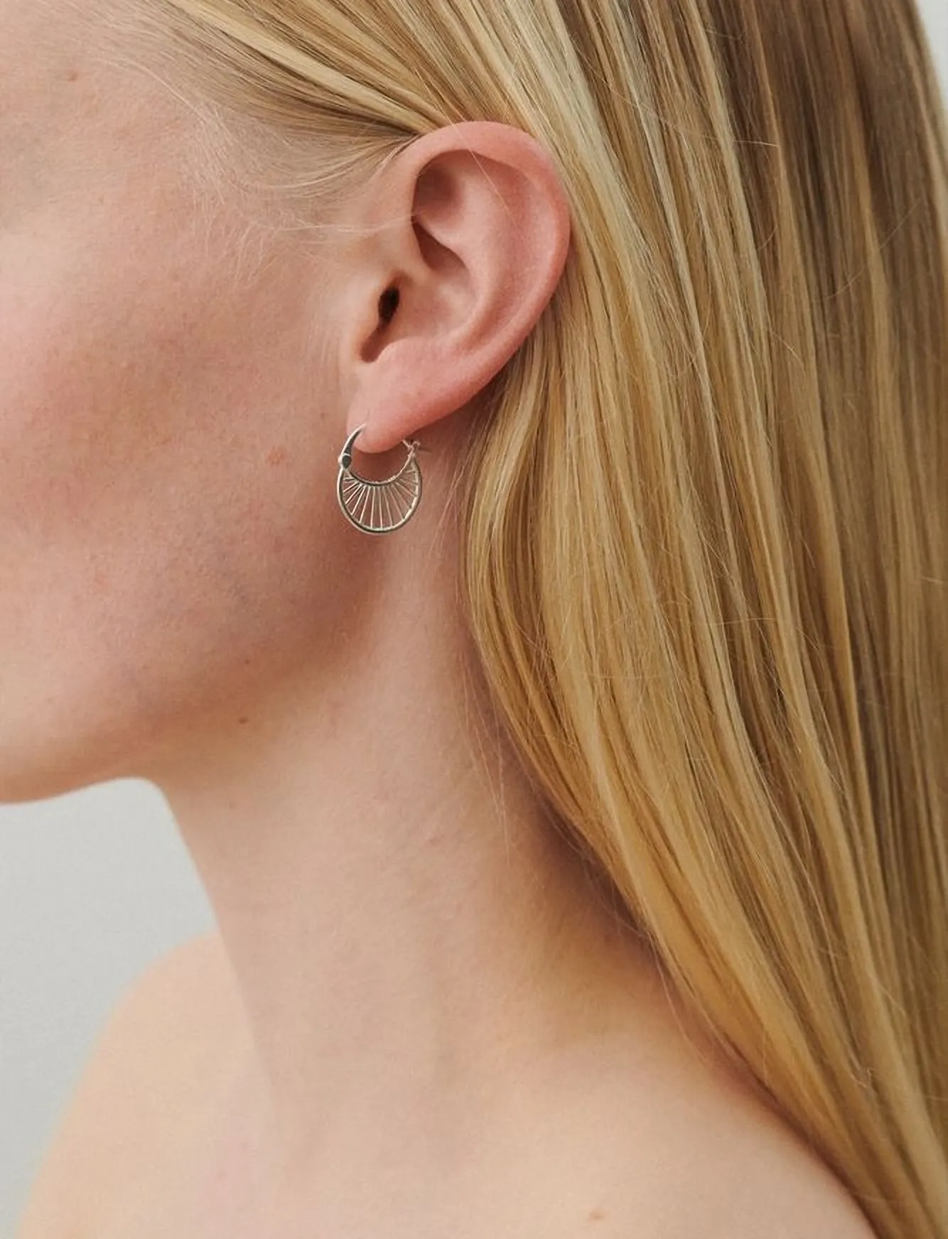 Pernille Corydon Small Daylight Earrings 16Mm, One Size, Earrings, Silber - Pendants Frauen