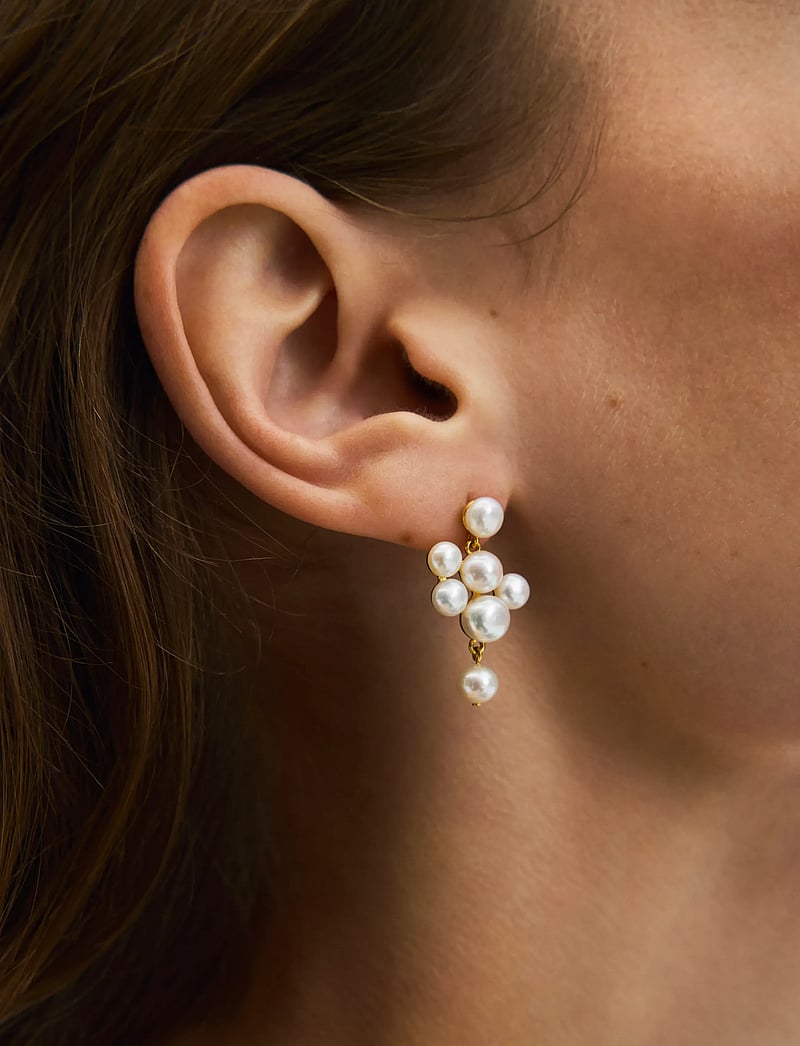 Pernille Corydon - Blossom Earrings - ohrstecker - gold plated recycled sterling silver - 1