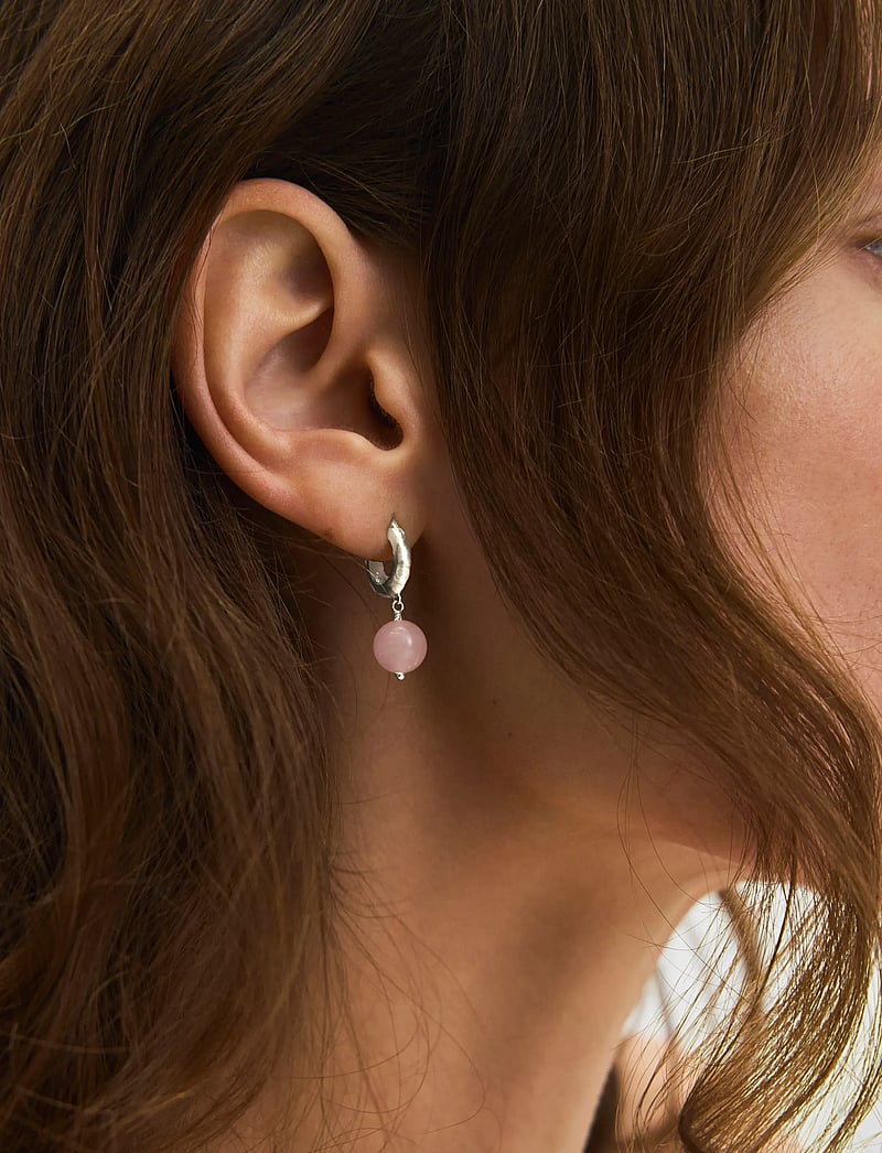 Pernille Corydon - Blush Earrings - hängande örhängen - recycled sterling silver - 1