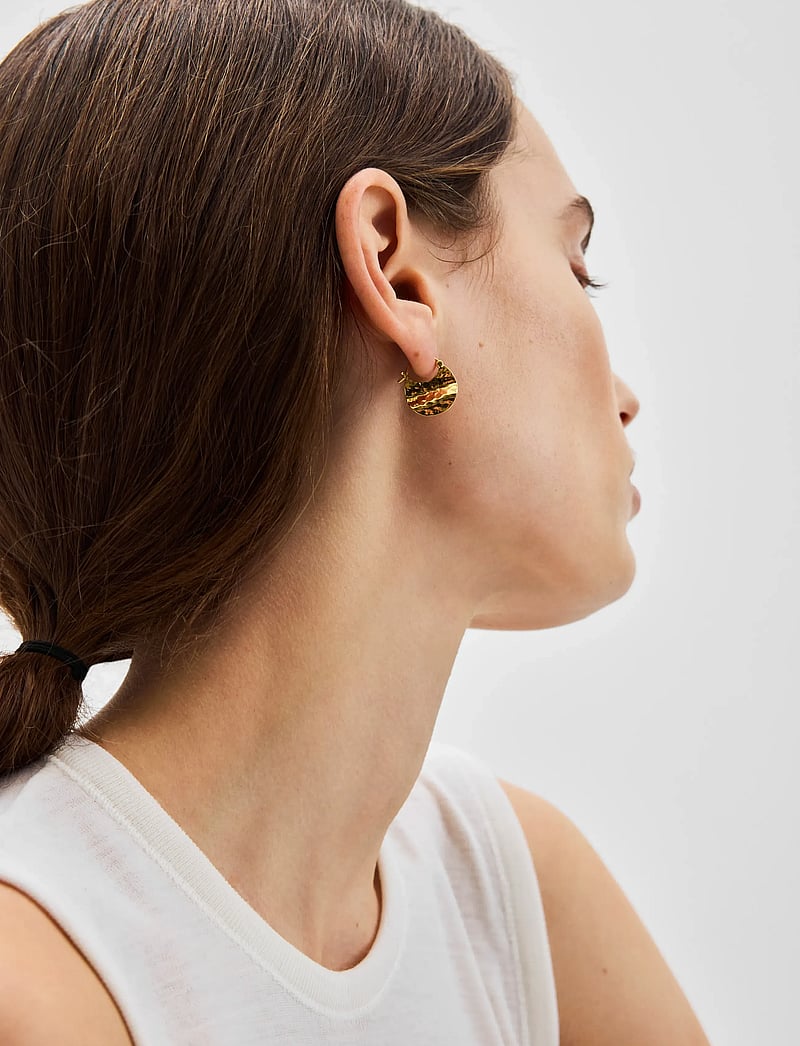 Pernille Corydon - Small Halo Earrings - statement örhängen - gold plated recycled sterling silver - 0