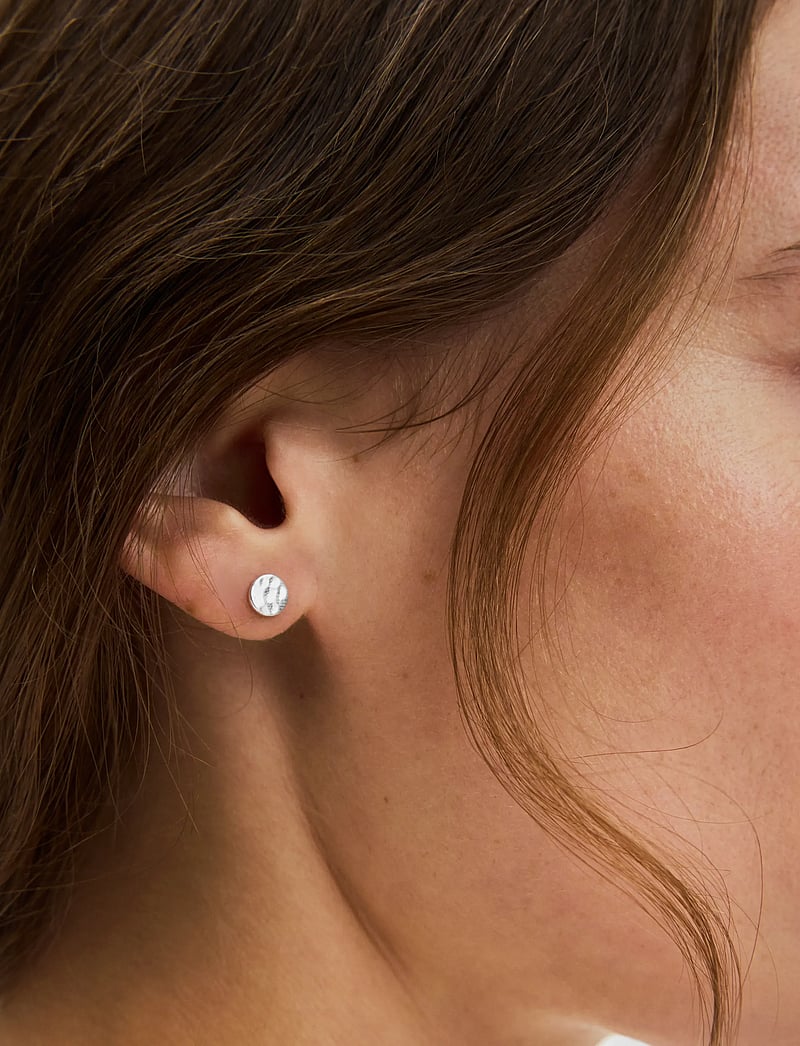 Pernille Corydon - Dot Earsticks - ohrstecker - recycled sterling silver - 1