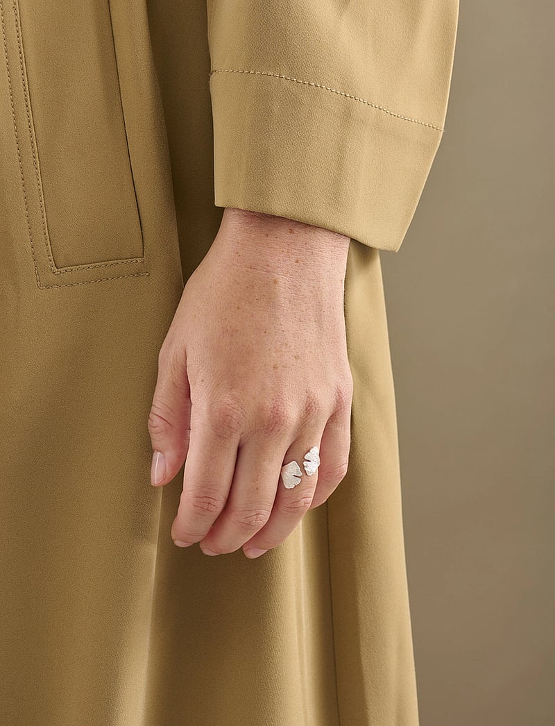 Pernille Corydon - Biloba Ring - jewellry - gold - 0