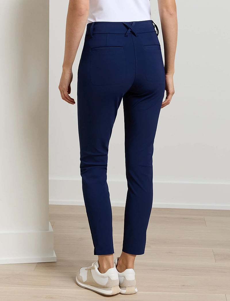 Peter Millar - BINGHAM HIGH STRETCH BONDED ANKLE PANT - golfhosen - navy - 2