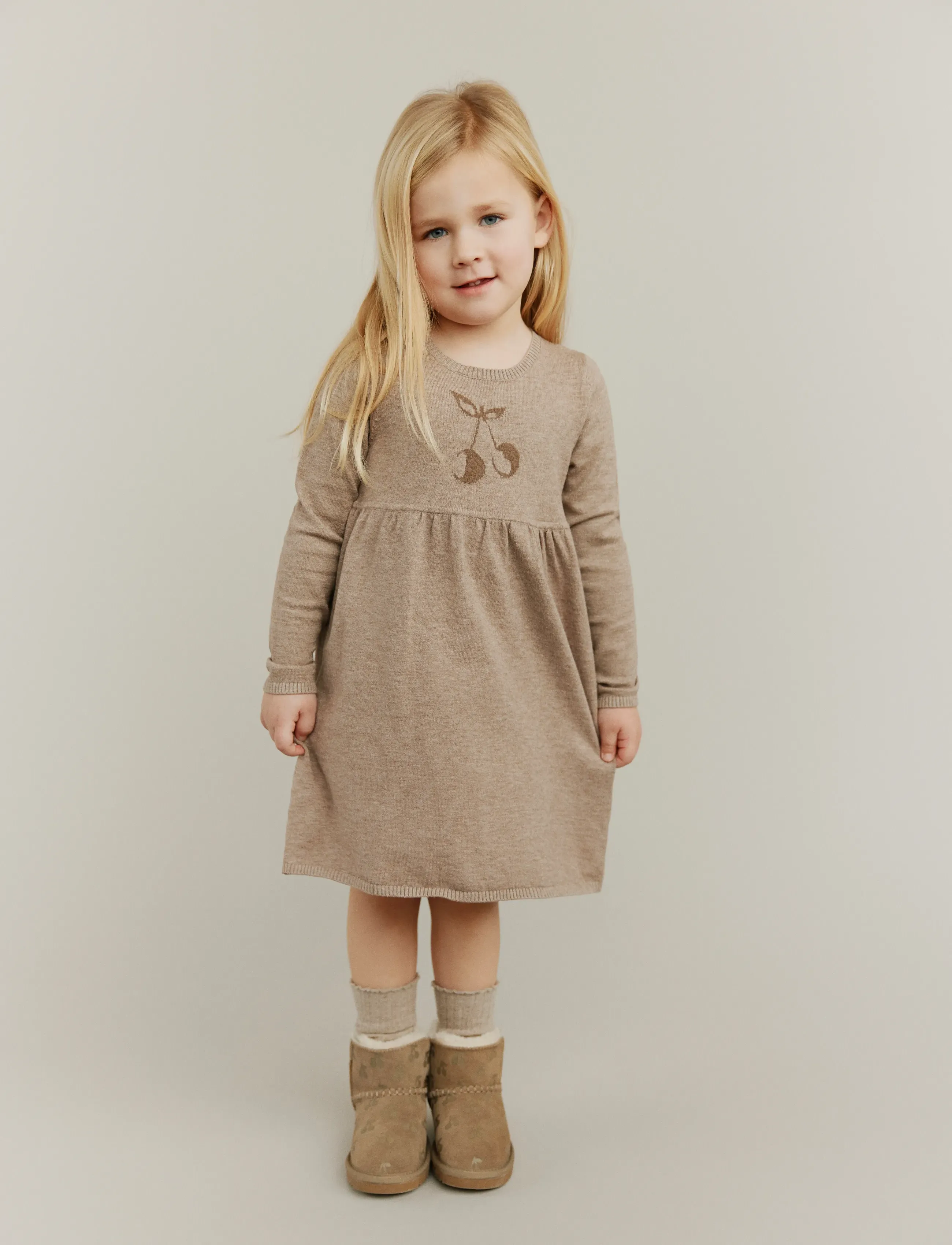Sofie Schnoor Baby and Kids Dagnysb Dress, 98, Casual Dresses, Beige - Long-sleeved Kinder