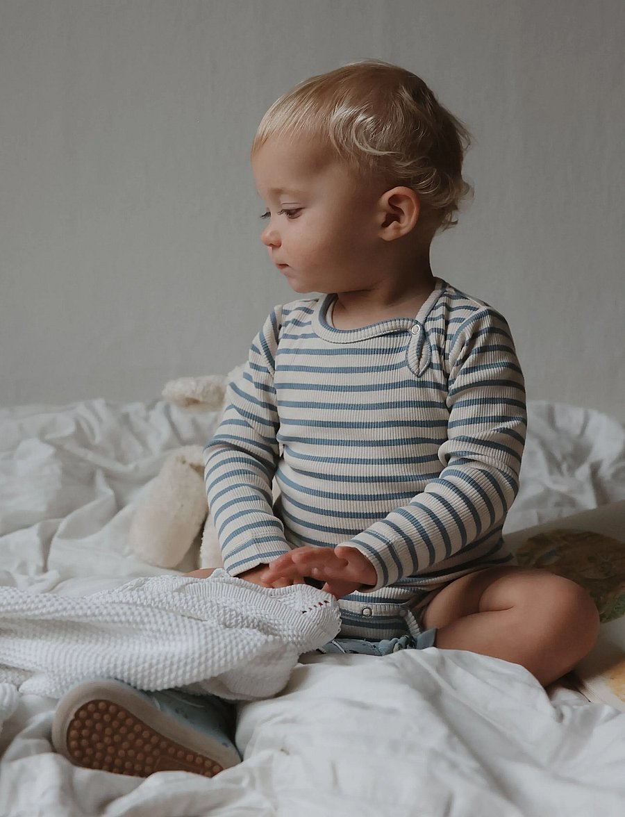 Petit Piao - PPSky L_S Body - långärmade bodies - stonewash striped - 0
