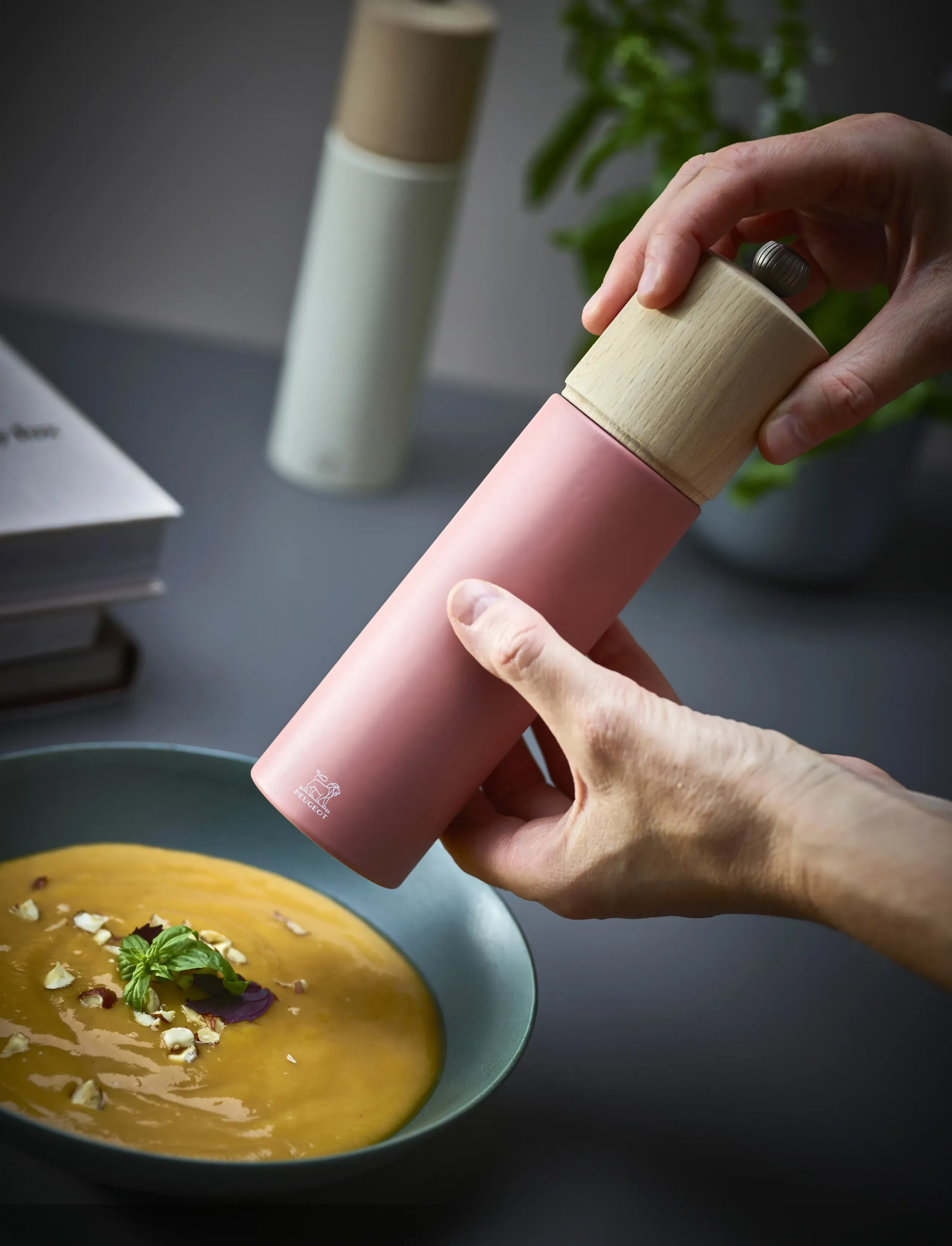 Peugeot Boreal Hasselnød Peberkværn 21 Cm, cm, Grinders, Rosa - Spice Homeware